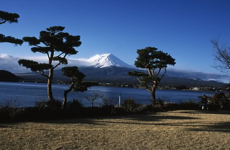 早春の富士