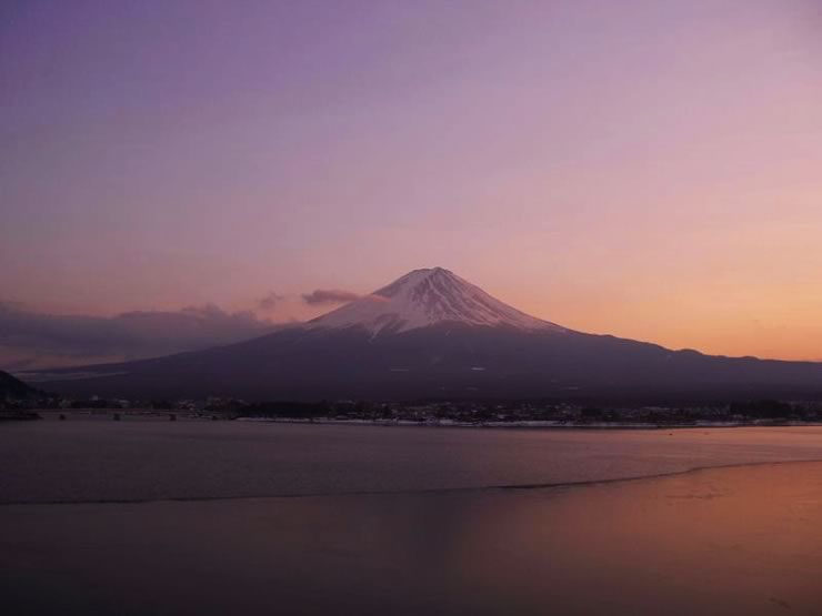 暮れゆく富士山